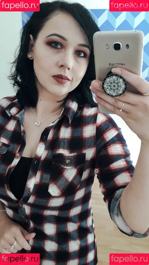 taranalo Onlyfans Photo Gallery 