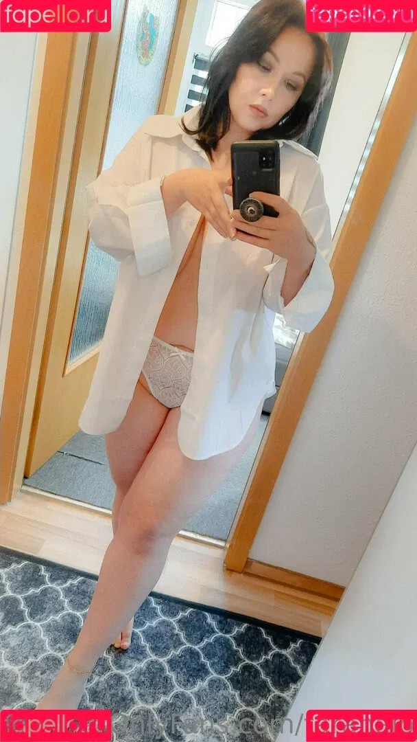 taranalo Onlyfans Photo Gallery 