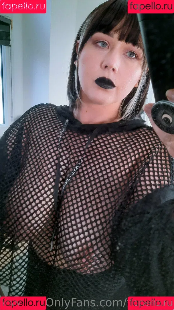 taranalo Onlyfans Photo Gallery 