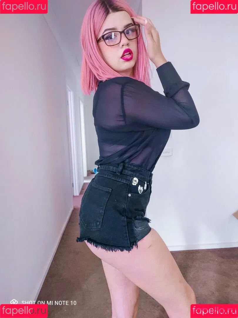 Tommi Terror Onlyfans Photo Gallery 