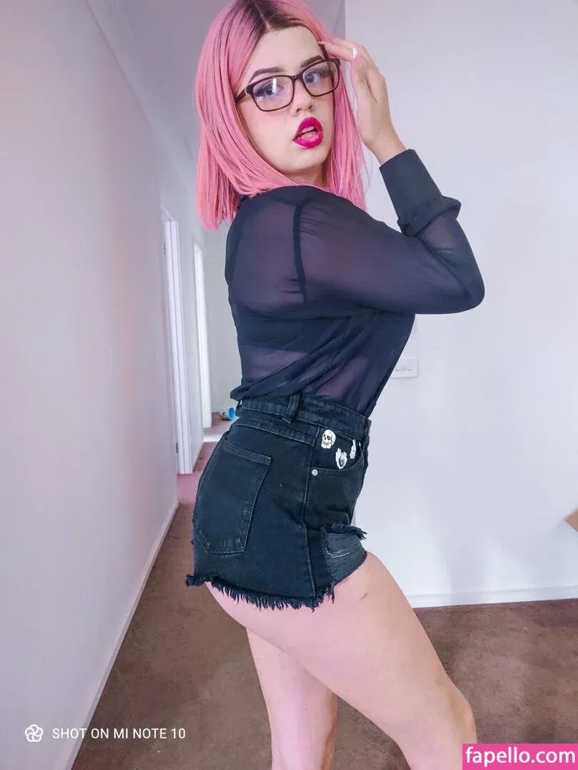 Tommi Terror Onlyfans Photo Gallery 