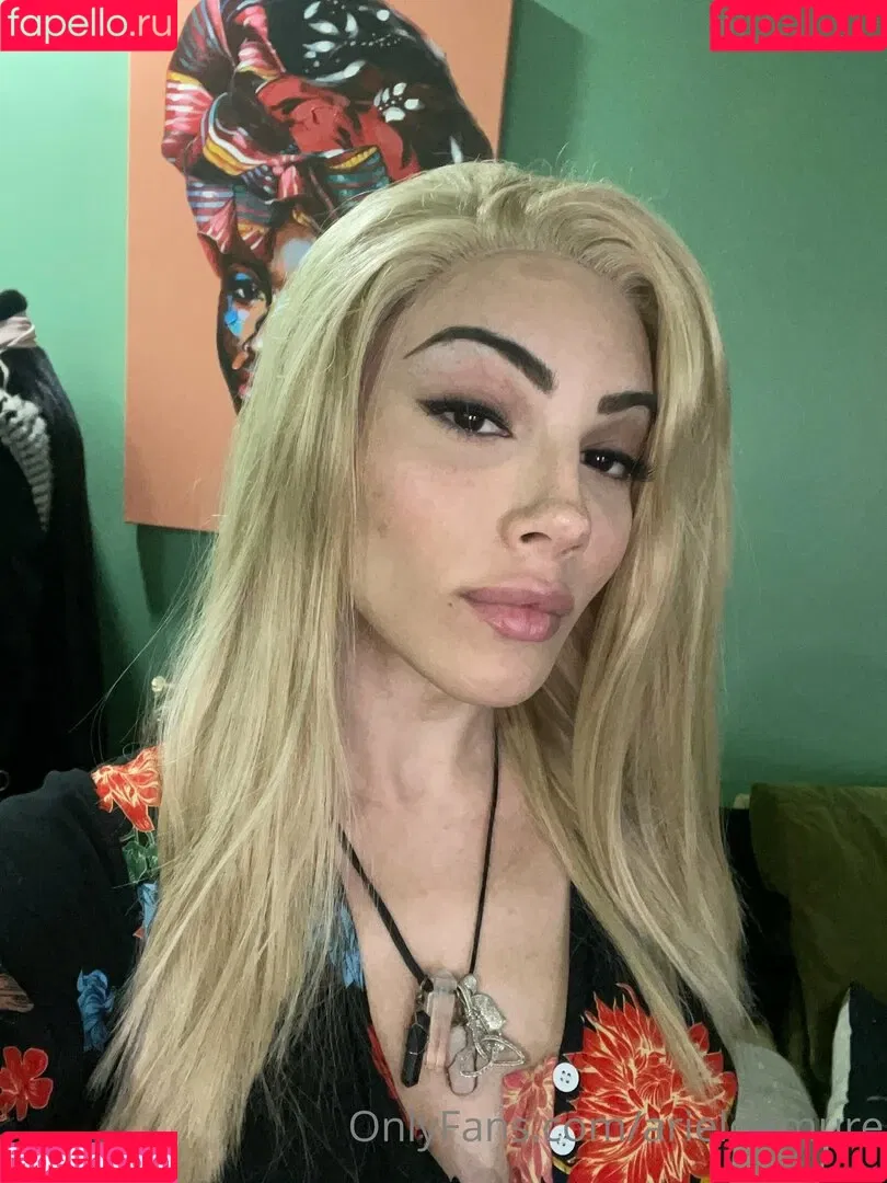 arieldemure Onlyfans Photo Gallery 