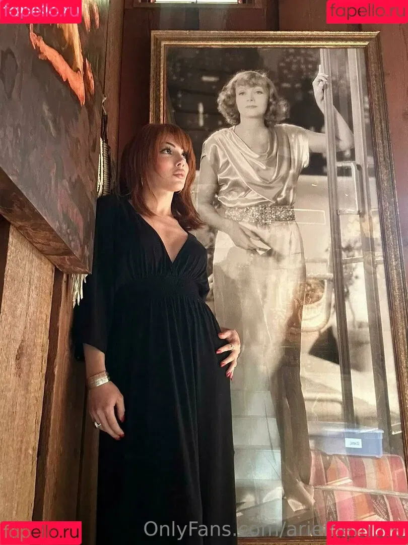 arieldemure Onlyfans Photo Gallery 