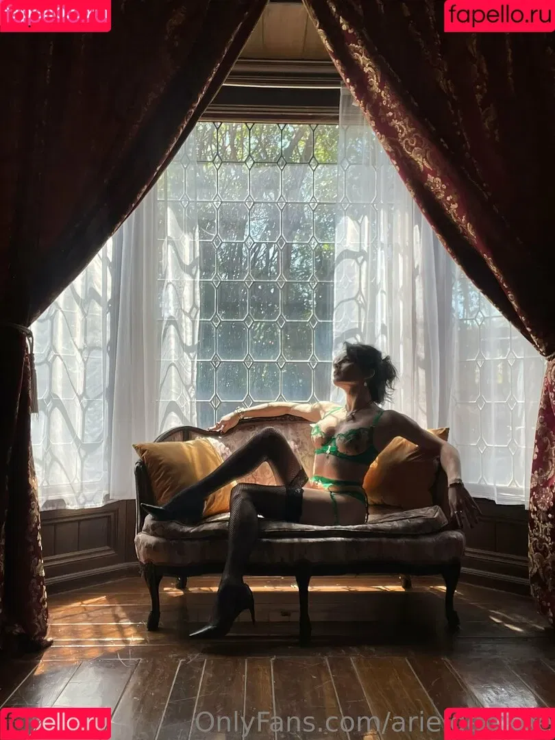 arieldemure Onlyfans Photo Gallery 