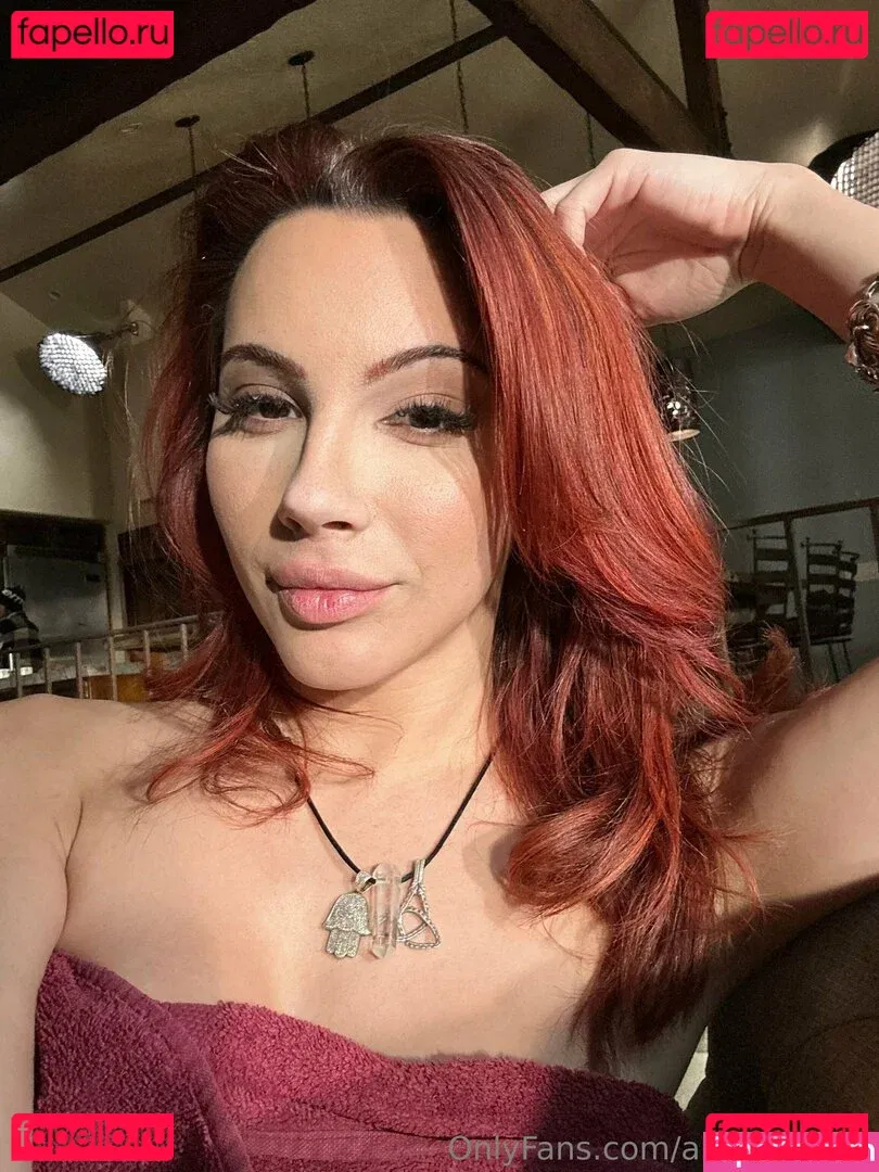 arieldemure Onlyfans Photo Gallery 