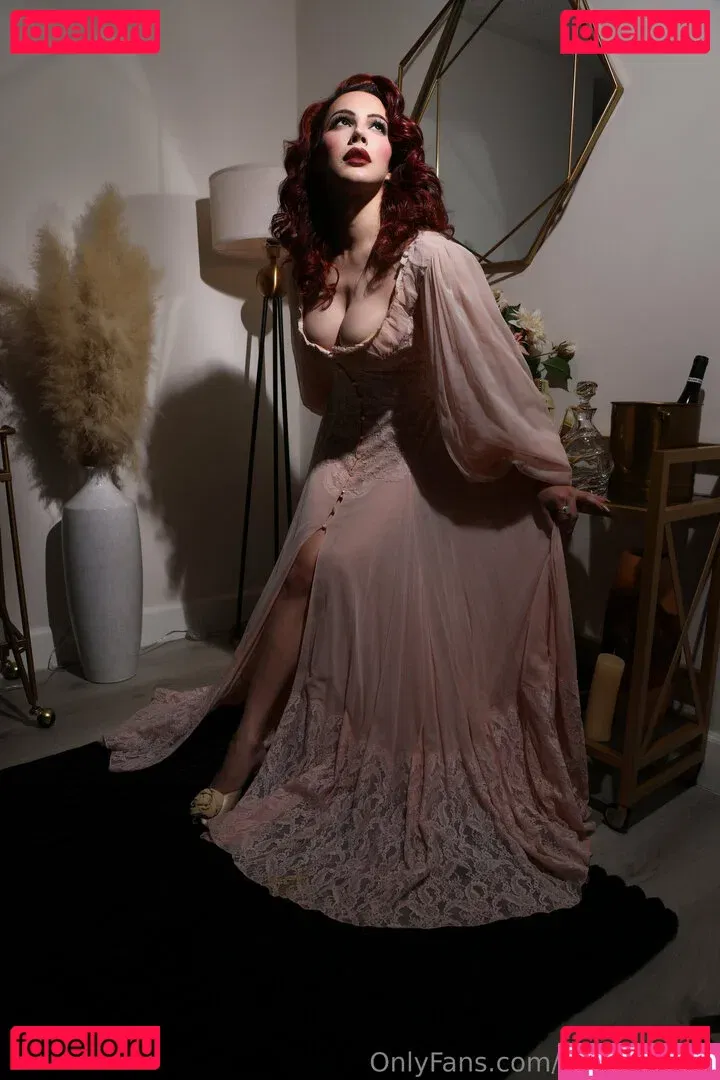 arieldemure Onlyfans Photo Gallery 