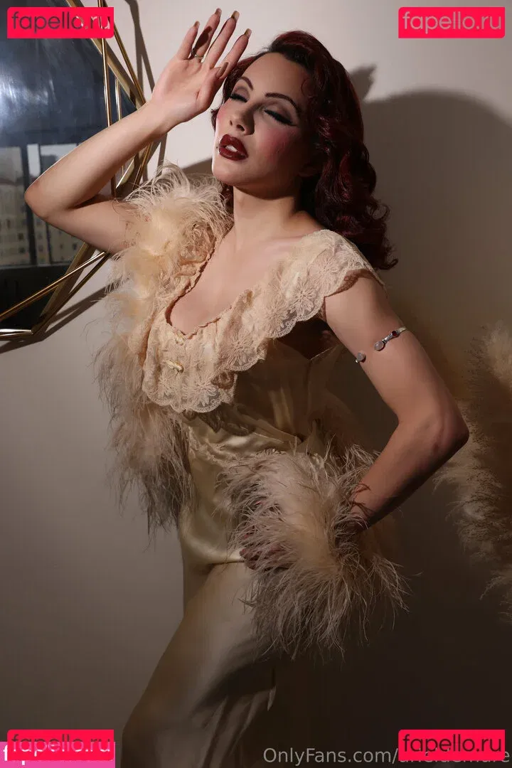 arieldemure Onlyfans Photo Gallery 