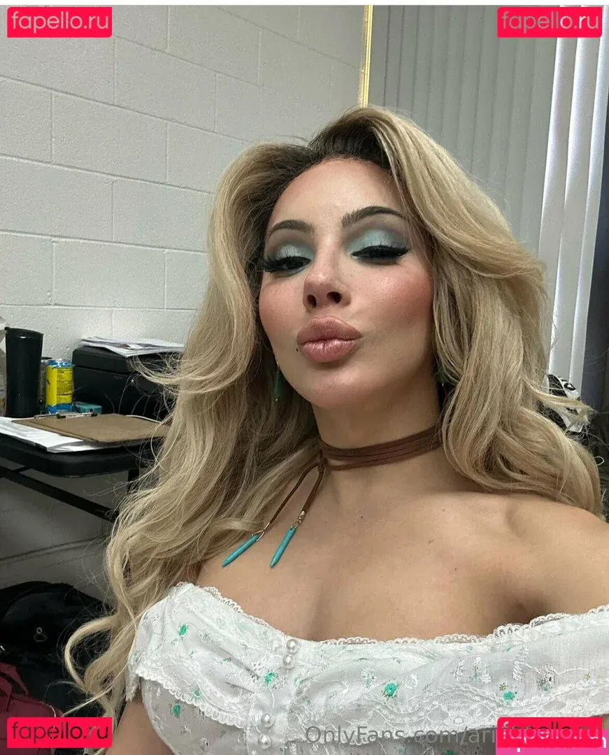 arieldemure Onlyfans Photo Gallery 