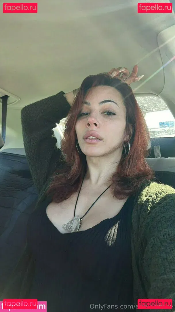 arieldemure Onlyfans Photo Gallery 