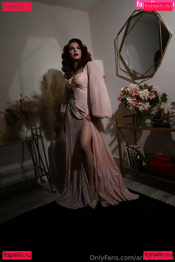 arieldemure Onlyfans Photo Gallery 