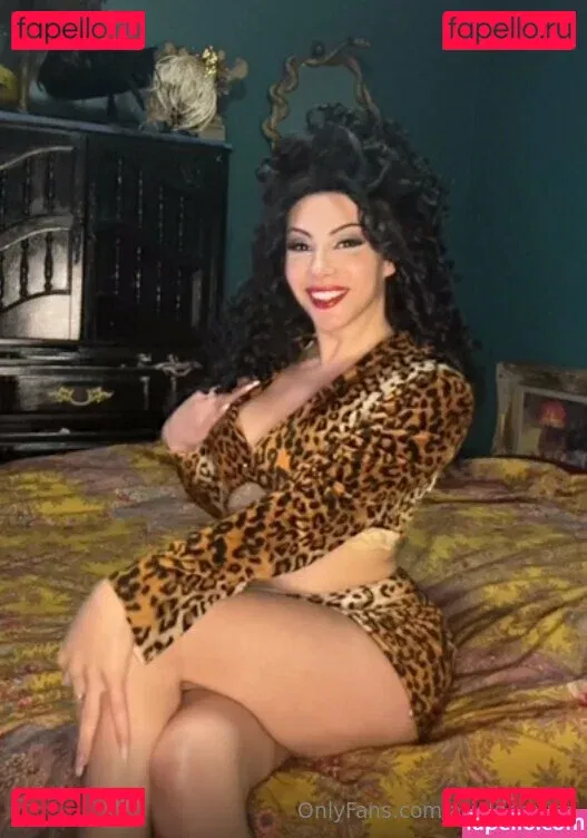 arieldemure Onlyfans Photo Gallery 