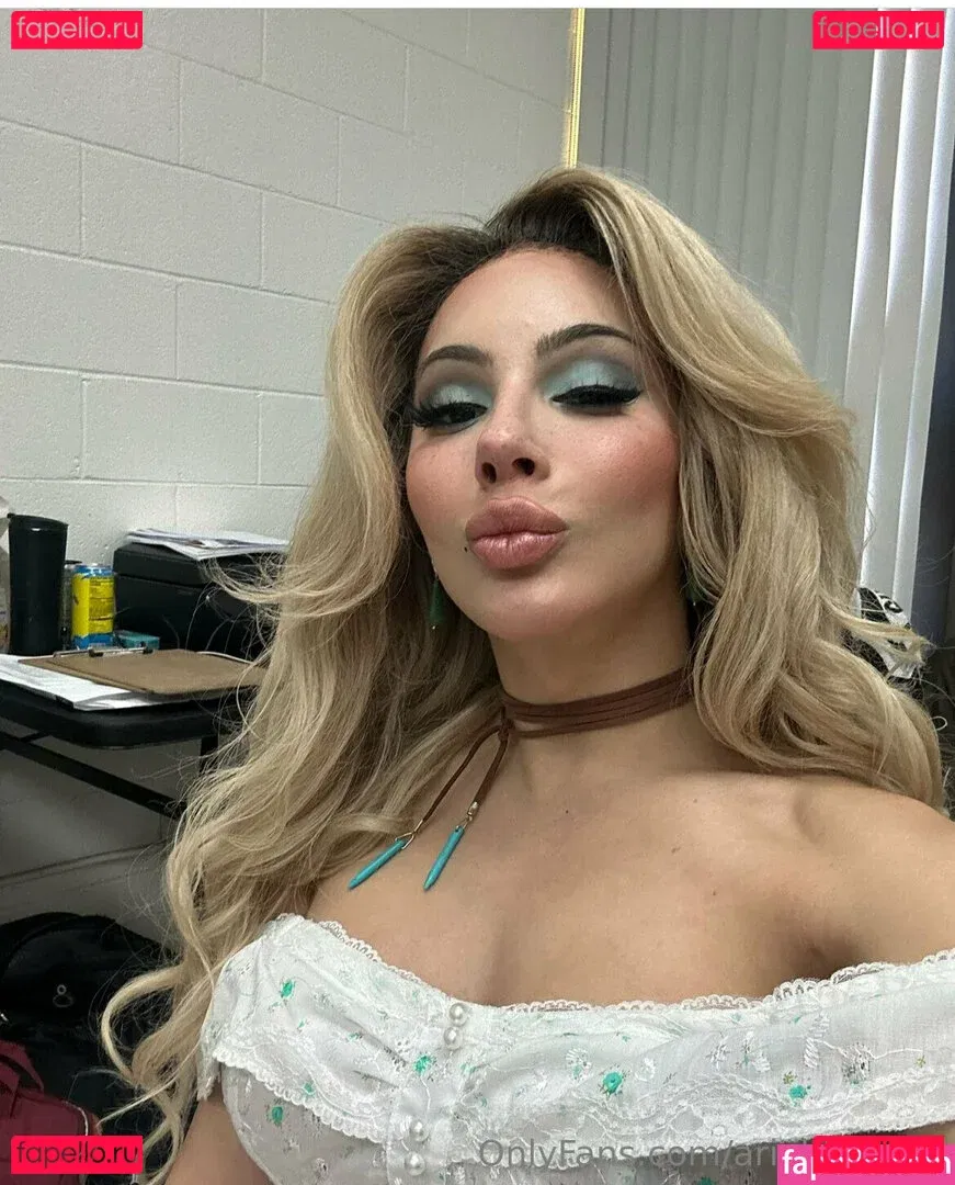 arieldemure Onlyfans Photo Gallery 