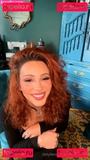 arieldemure Onlyfans Photo Gallery 