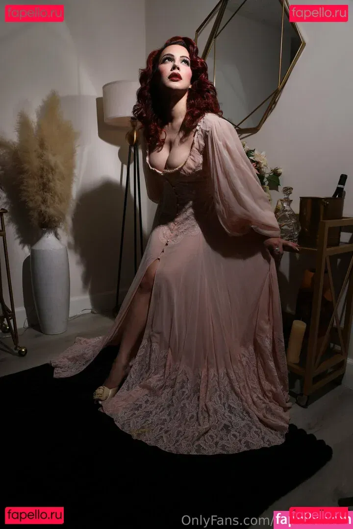 arieldemure Onlyfans Photo Gallery 