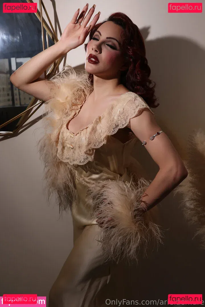 arieldemure Onlyfans Photo Gallery 