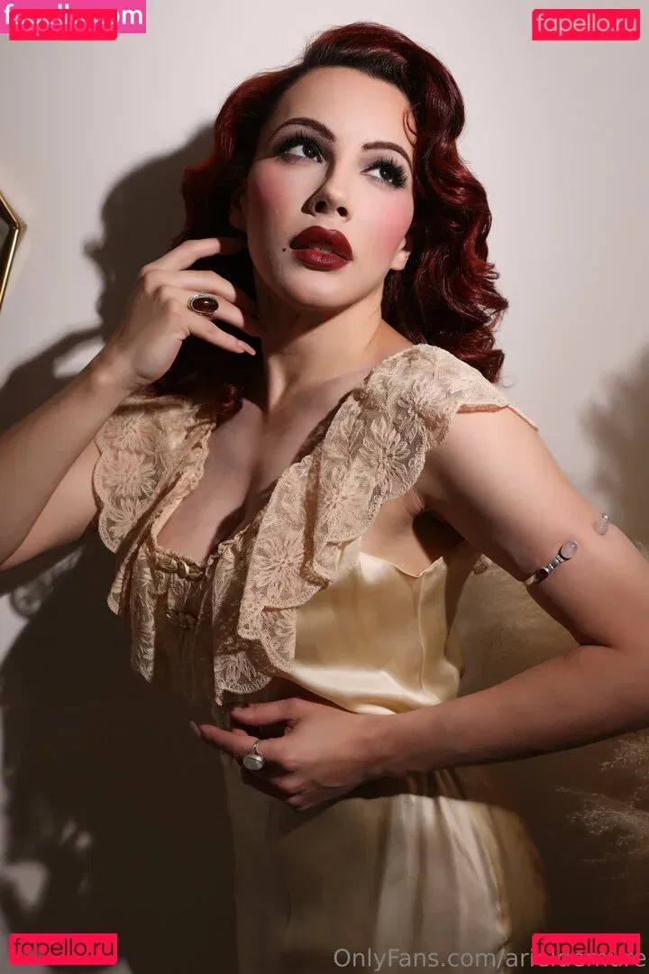 arieldemure Onlyfans Photo Gallery 