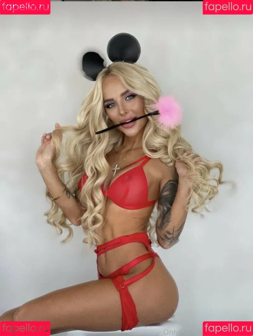 Jasmine Bombshell Onlyfans Photo Gallery 