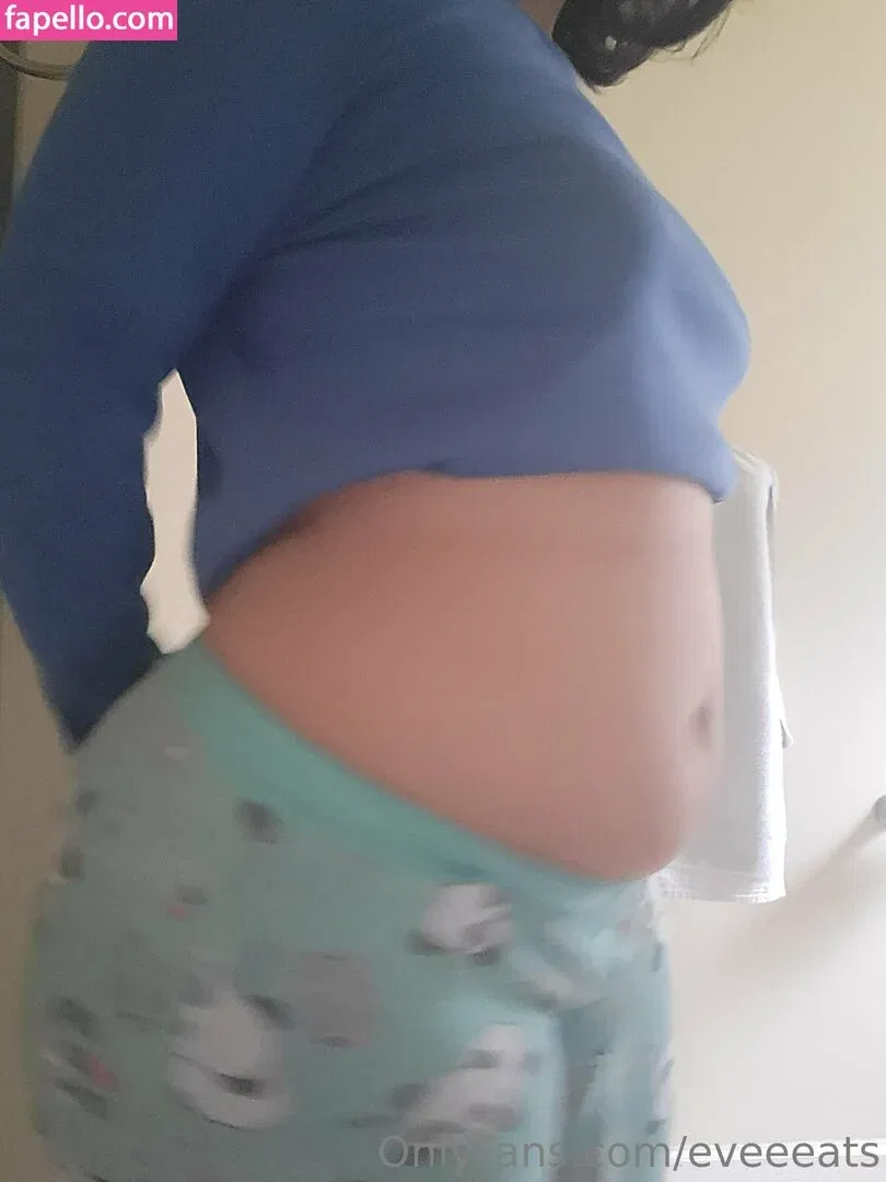 eveeeats Onlyfans Photo Gallery 