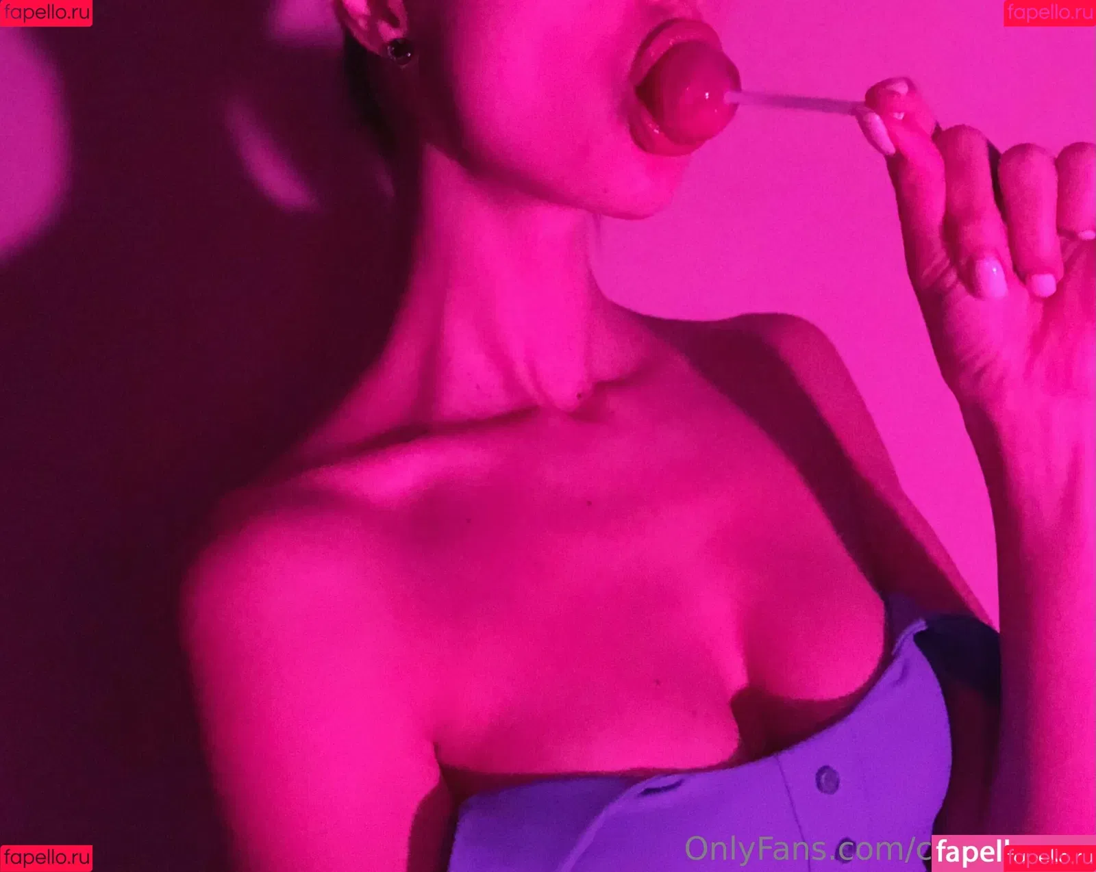 Chloe Leafs Onlyfans Photo Gallery 