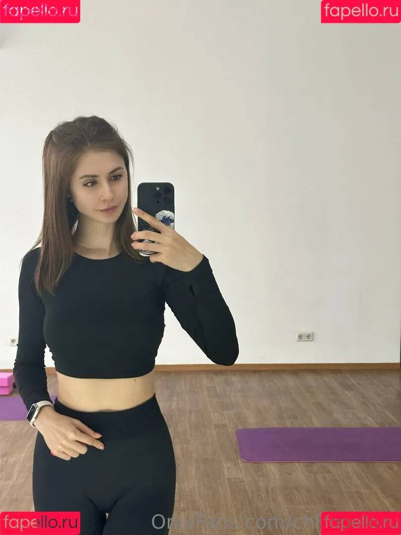 Chloe Leafs Onlyfans Photo Gallery 