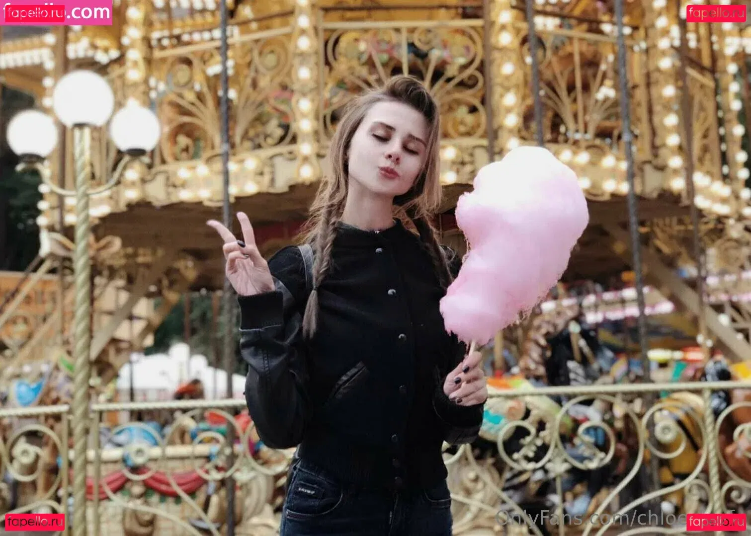 Chloe Leafs Onlyfans Photo Gallery 