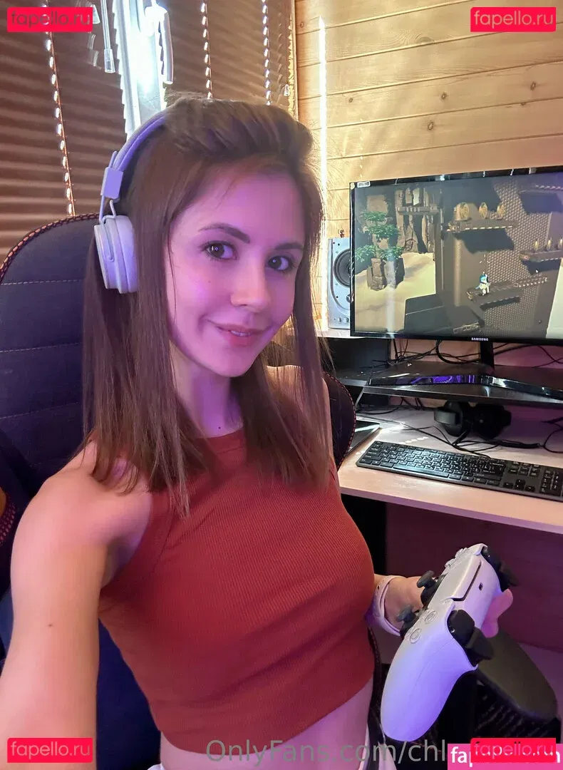 Chloe Leafs Onlyfans Photo Gallery 