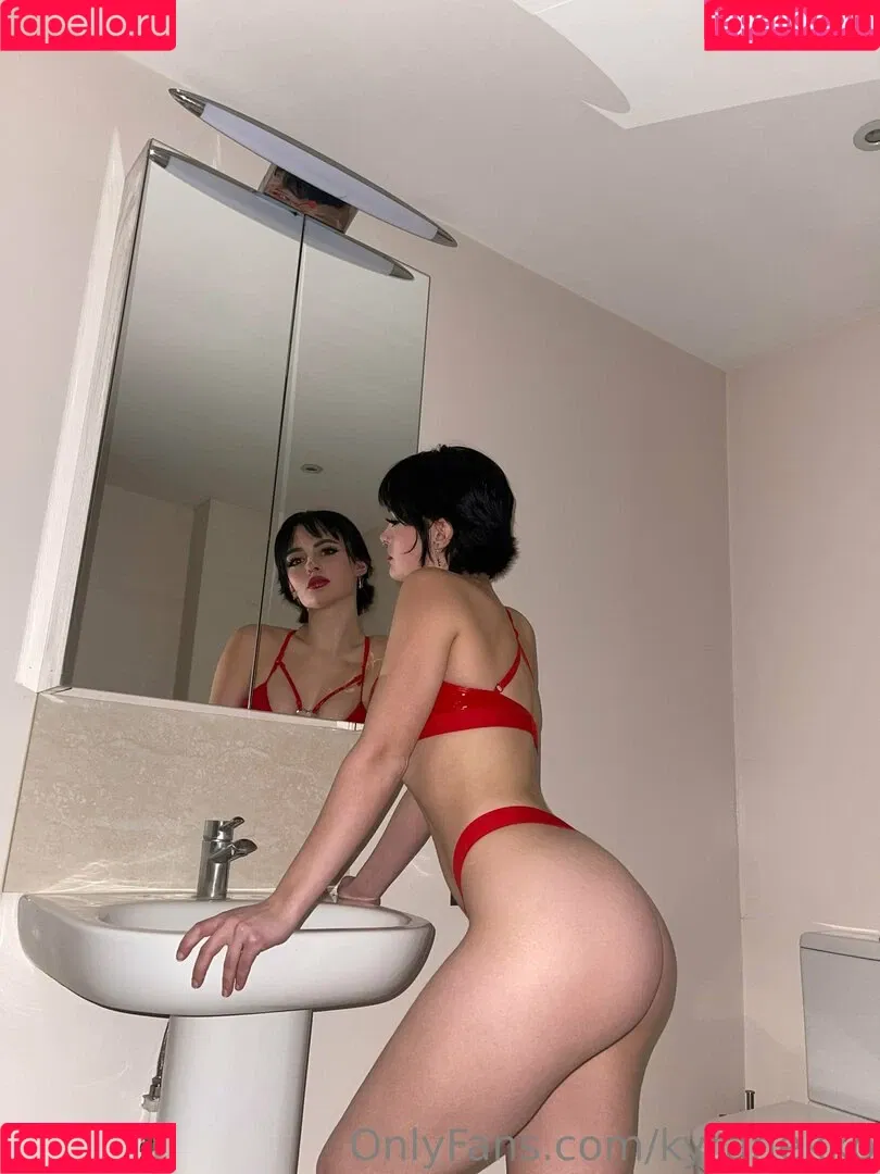 Kyranekko Onlyfans Photo Gallery 