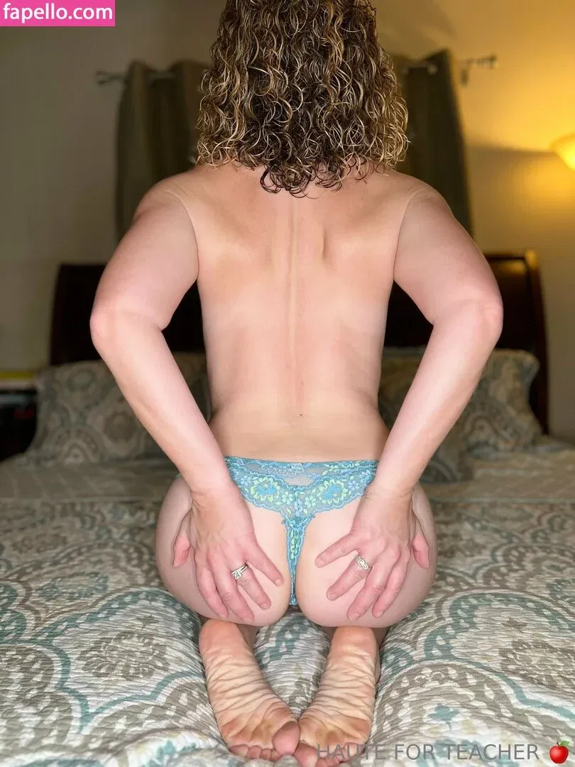 haute_for_teacher Onlyfans Photo Gallery 