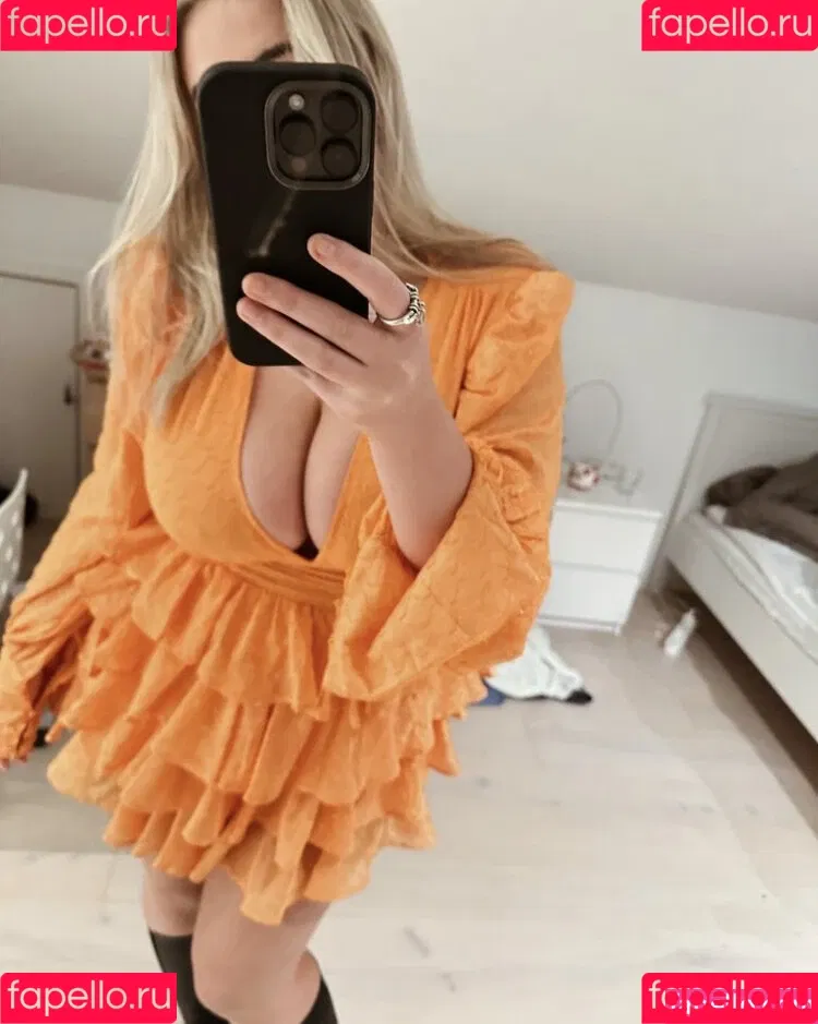 Anna K Onlyfans Photo Gallery 