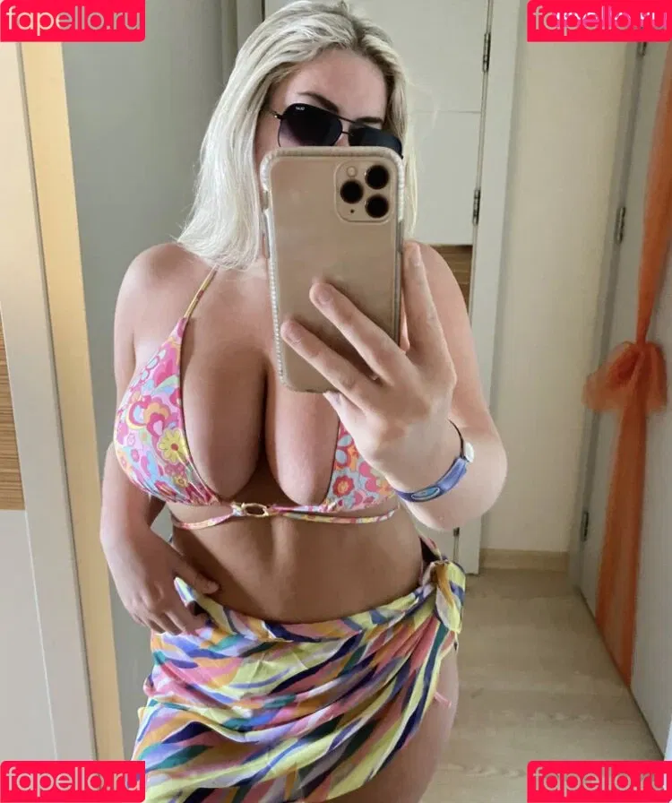 Anna K Onlyfans Photo Gallery 