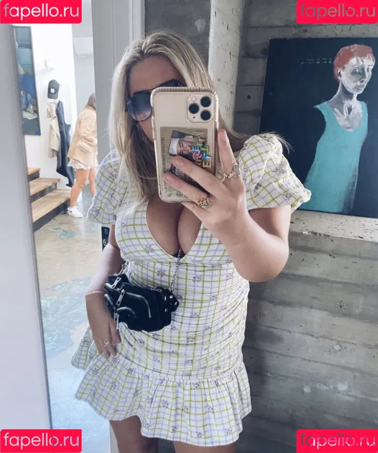 Anna K Onlyfans Photo Gallery 