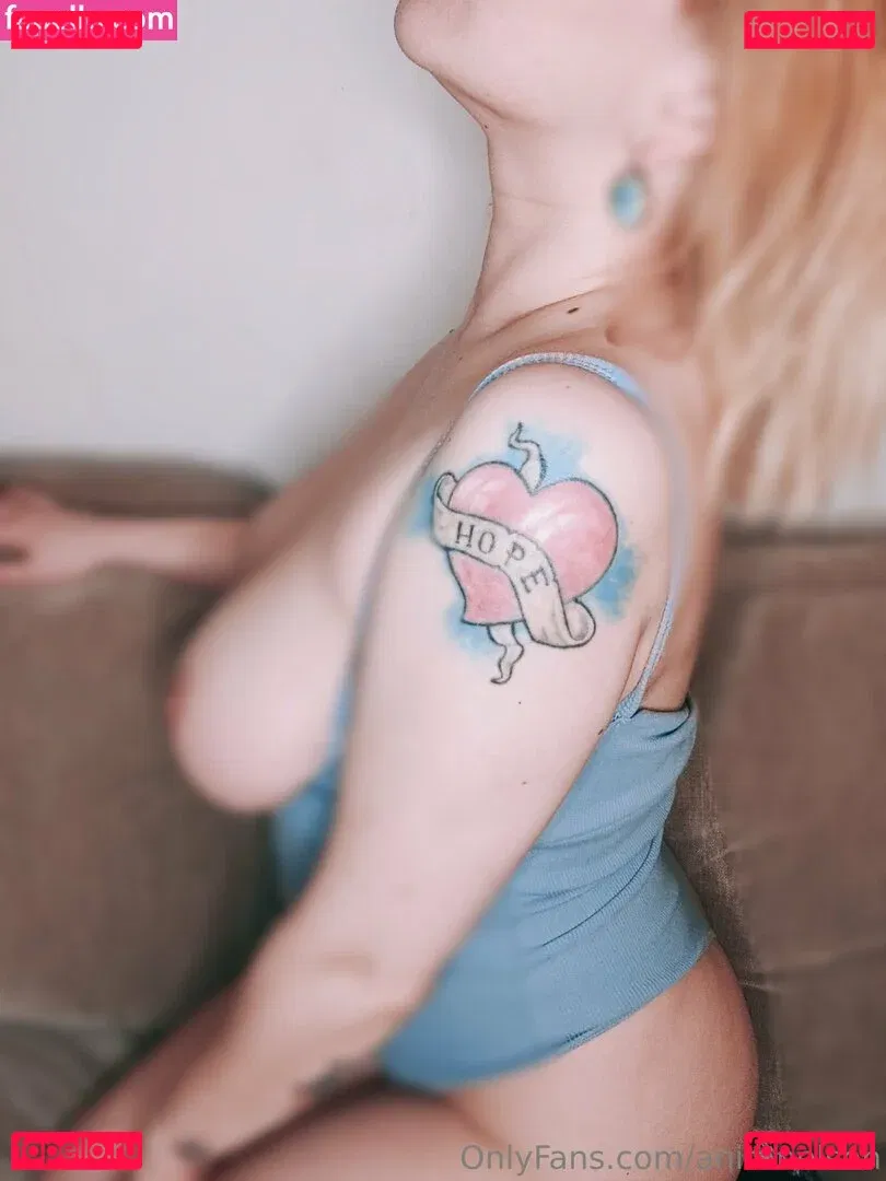 anitanelson Onlyfans Photo Gallery 