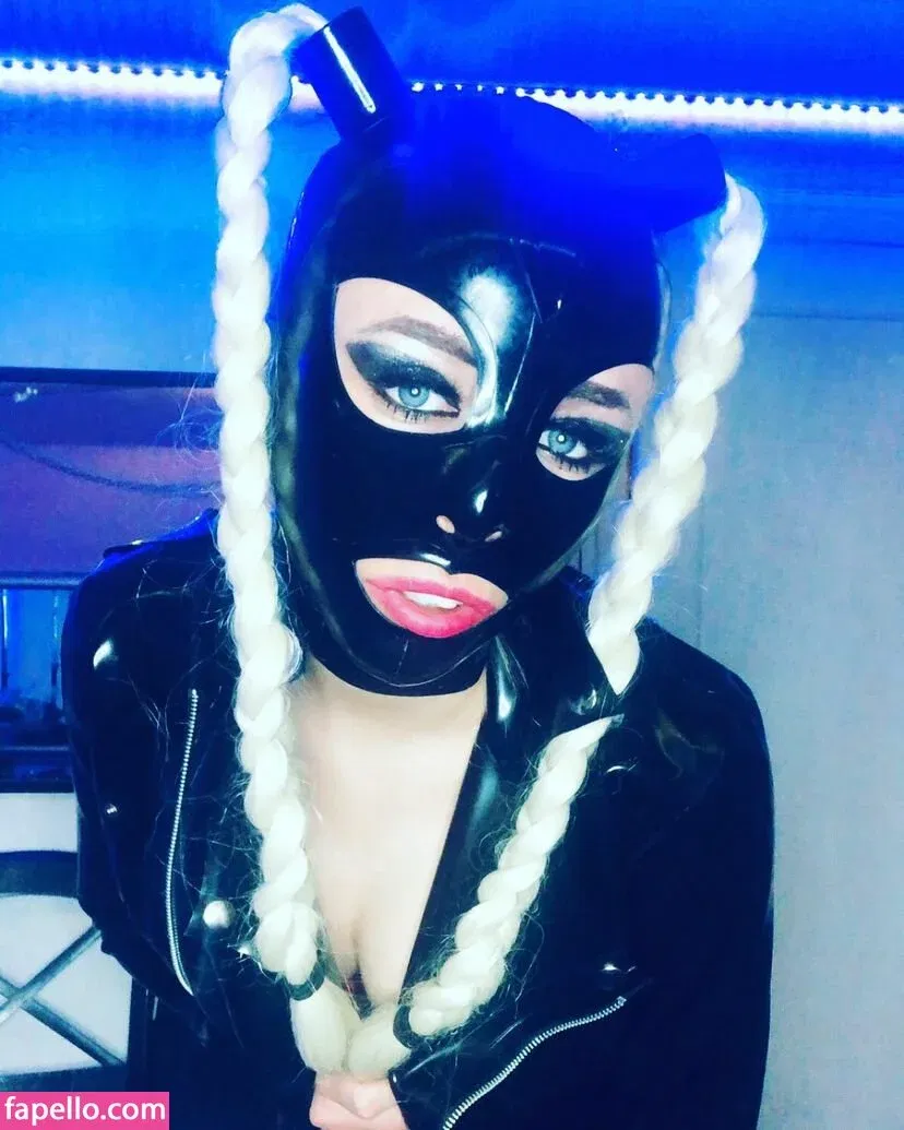 Cath28 Onlyfans Photo Gallery 