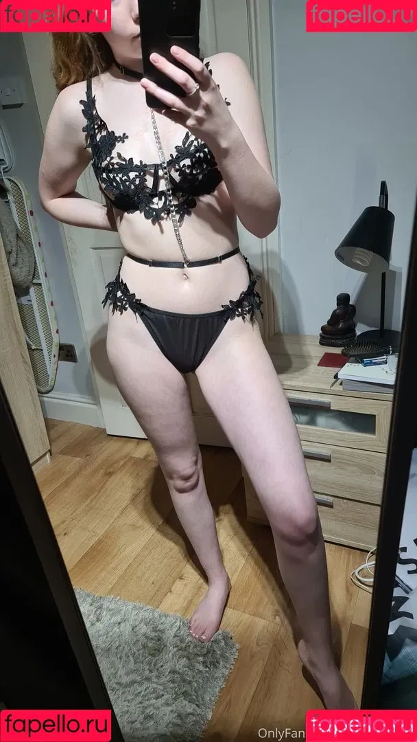 xxxlittlegeexx Onlyfans Photo Gallery 