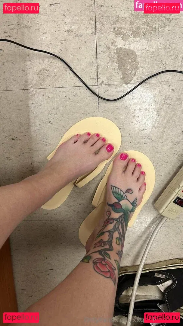 xxxlittlegeexx Onlyfans Photo Gallery 