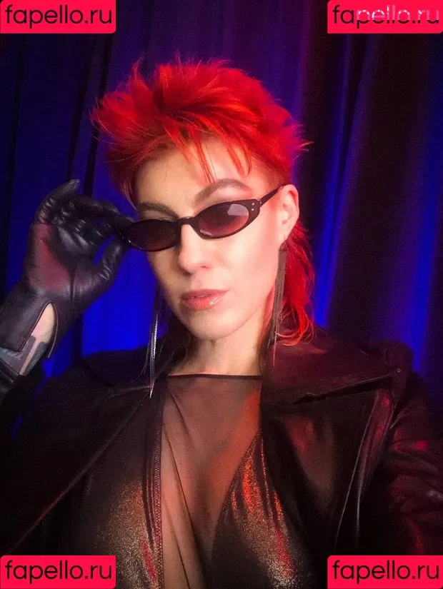 Comicbookgirl19 Onlyfans Photo Gallery 