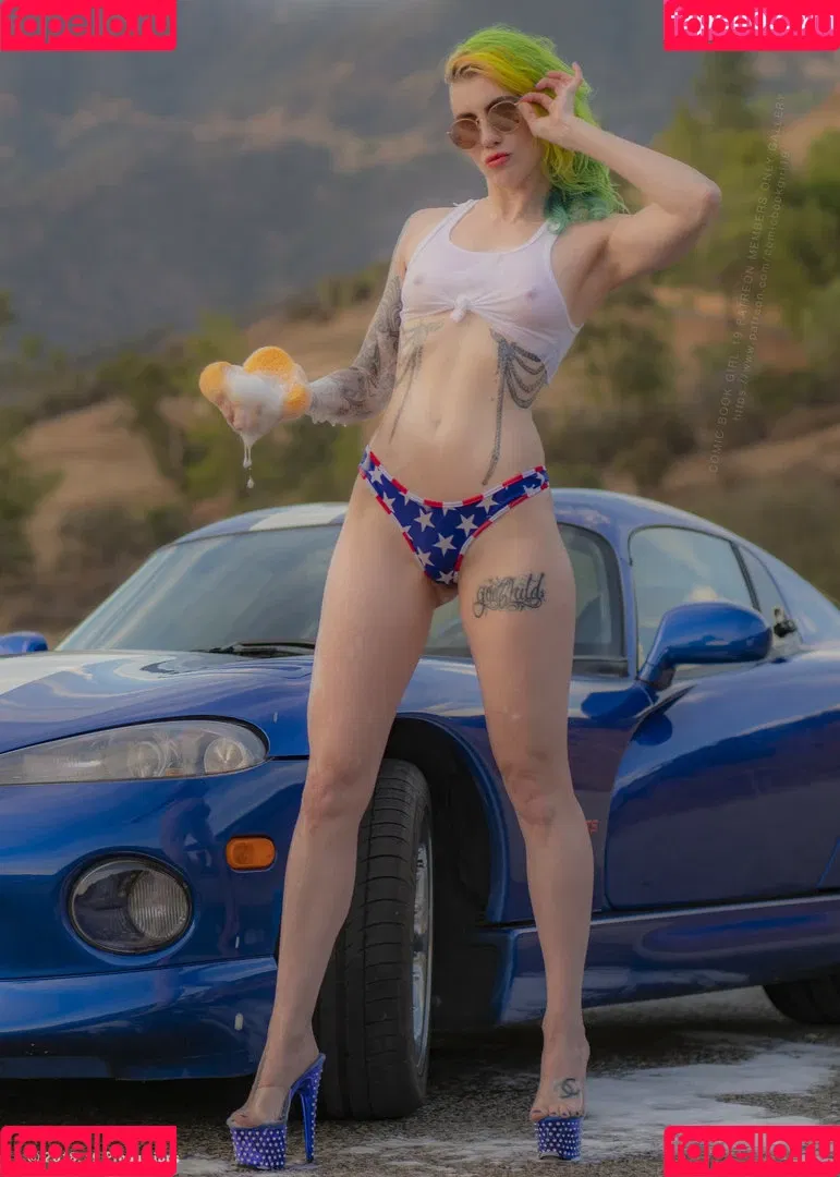 Comicbookgirl19 Onlyfans Photo Gallery 