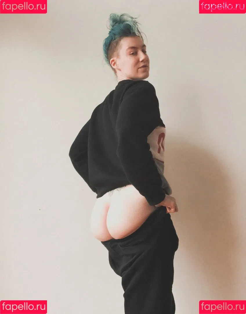Comicbookgirl19 Onlyfans Photo Gallery 