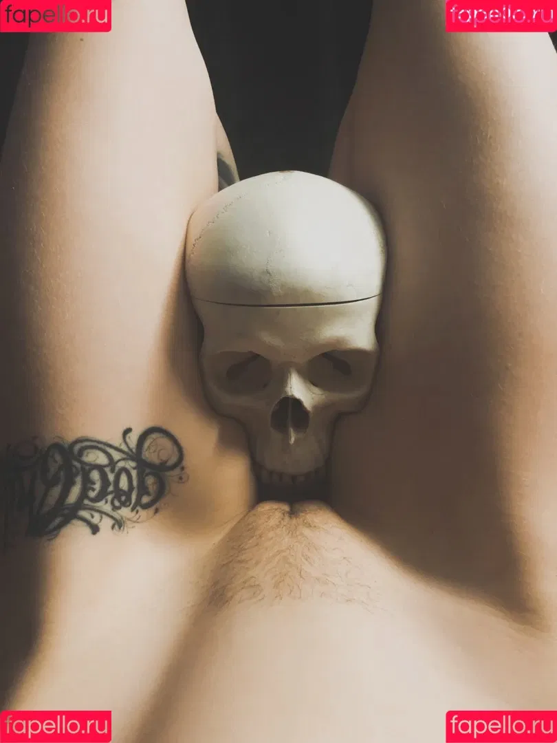 Comicbookgirl19 Onlyfans Photo Gallery 