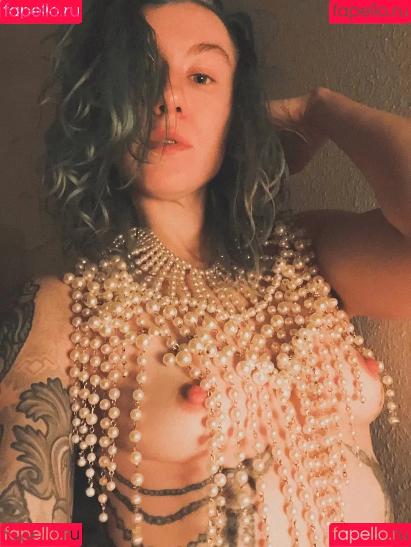 Comicbookgirl19 Onlyfans Photo Gallery 