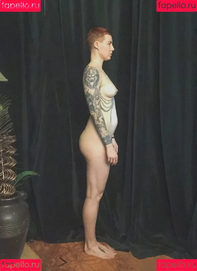 Comicbookgirl19 Onlyfans Photo Gallery 