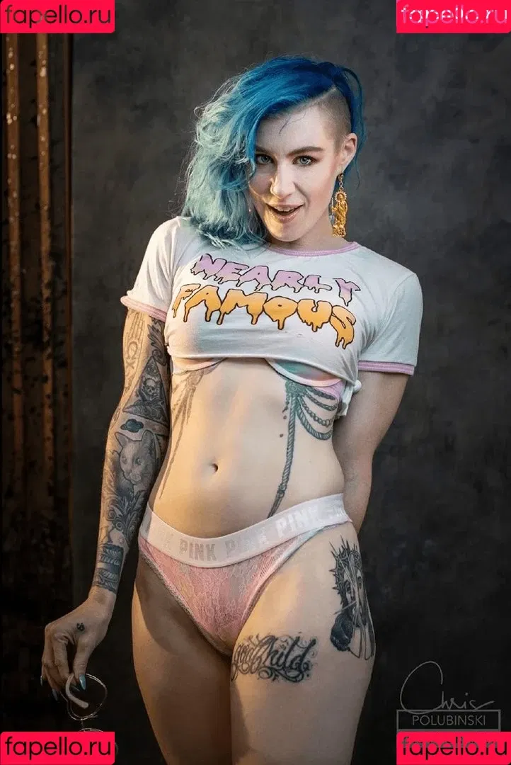 Comicbookgirl19 Onlyfans Photo Gallery 