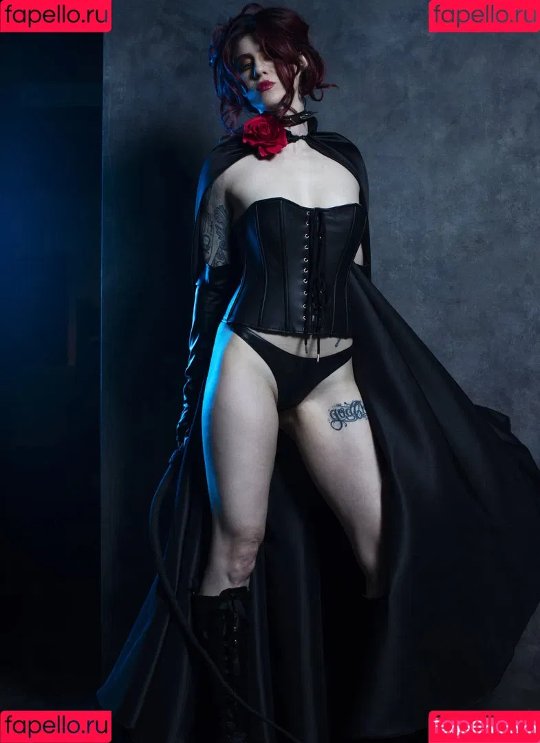 Comicbookgirl19 Onlyfans Photo Gallery 