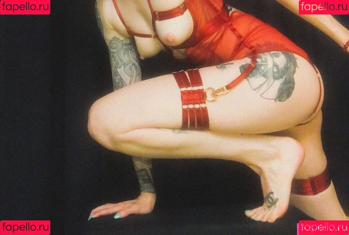 Comicbookgirl19 Onlyfans Photo Gallery 