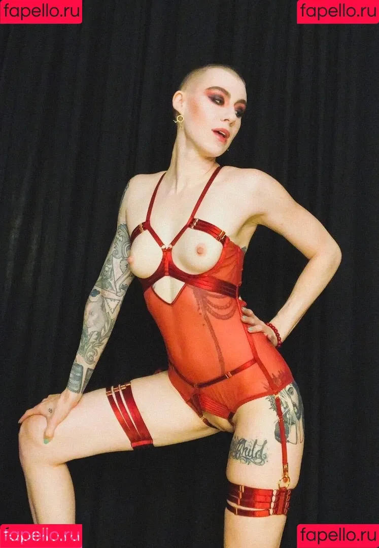 Comicbookgirl19 Onlyfans Photo Gallery 