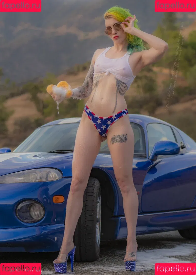 Comicbookgirl19 Onlyfans Photo Gallery 