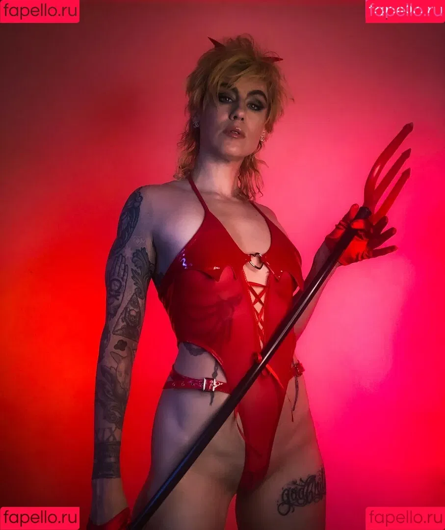 Comicbookgirl19 Onlyfans Photo Gallery 