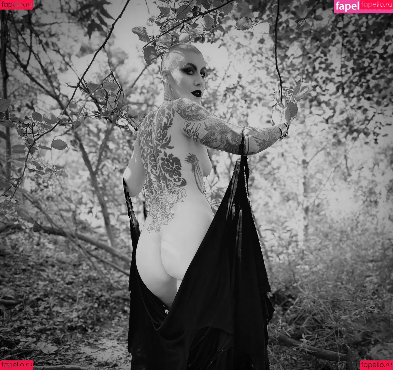 Comicbookgirl19 Onlyfans Photo Gallery 