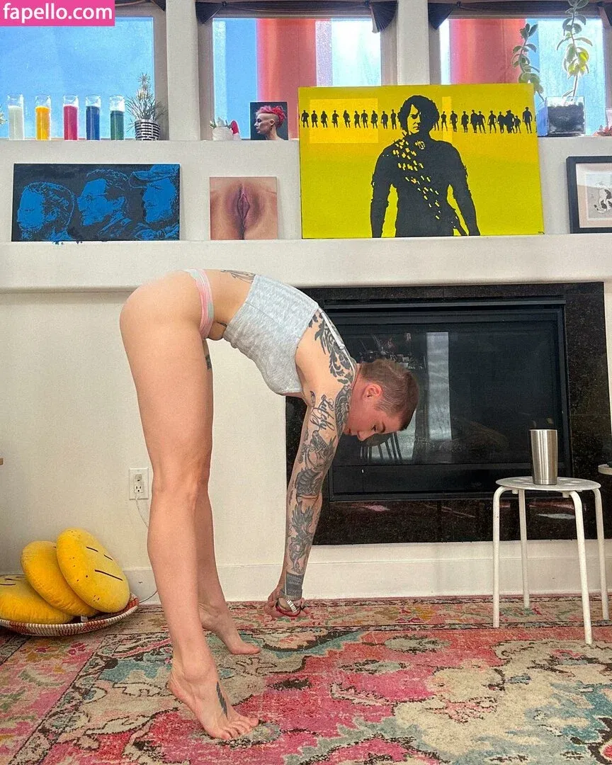 Comicbookgirl19 Onlyfans Photo Gallery 