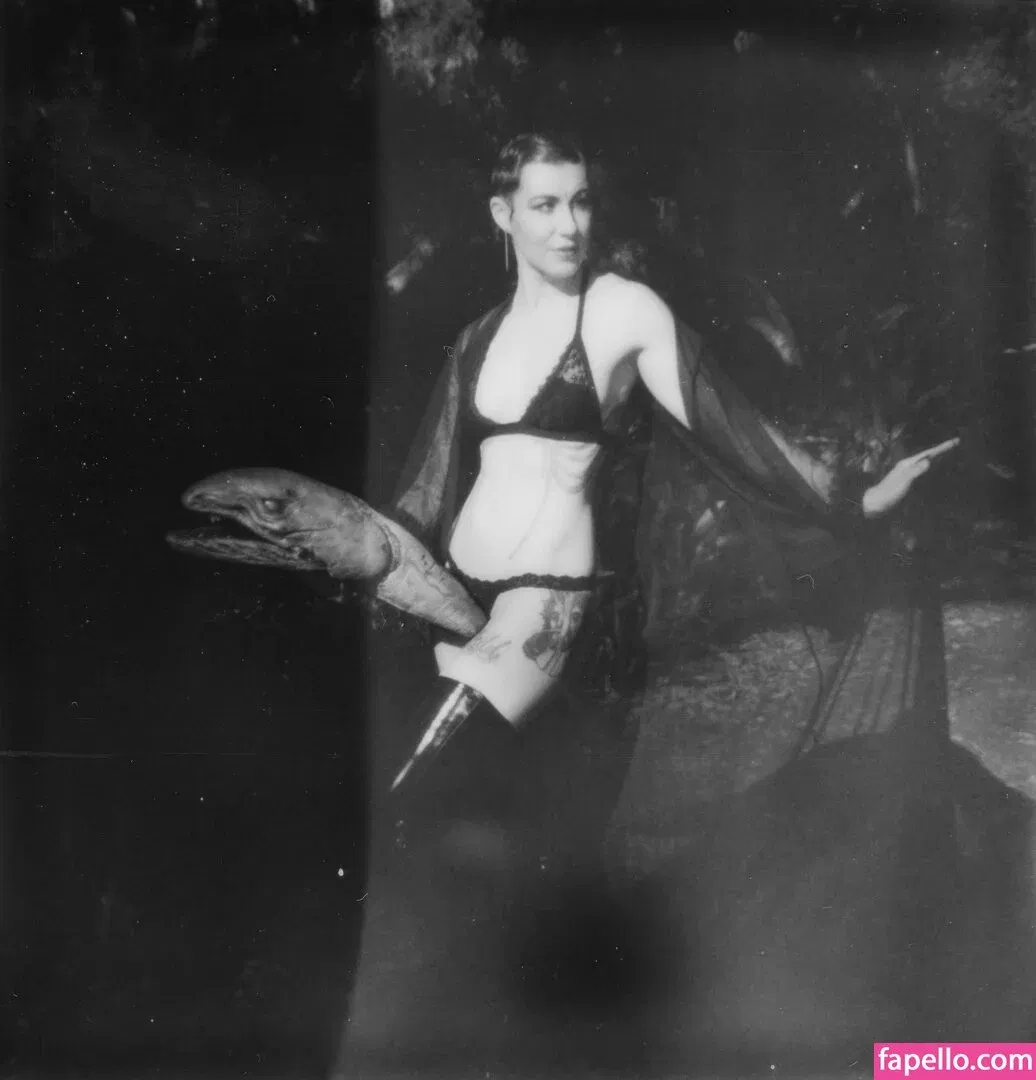 Comicbookgirl19 Onlyfans Photo Gallery 